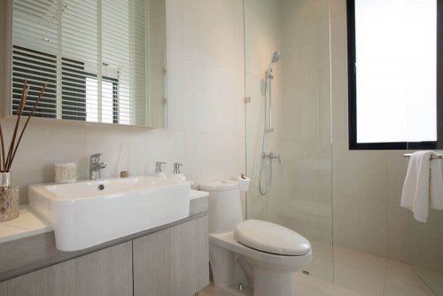 4 Top Tips for Decorating a Small Bathroom