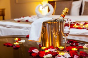 Erotic Decor - Colors and Details