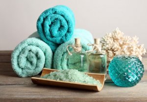 Turquoise bathroom accessories.