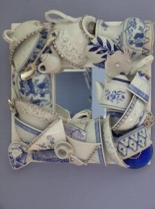 Repurposing old coffee mugs - mosaic frame.