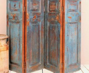 Repurposing an old door: room dividers.