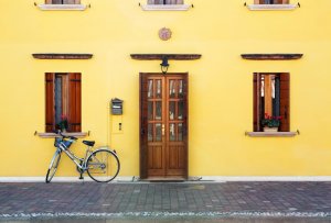 Designs and Materials of Rustic Home Exteriors