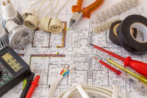 4 Inside Secrets of Electricians