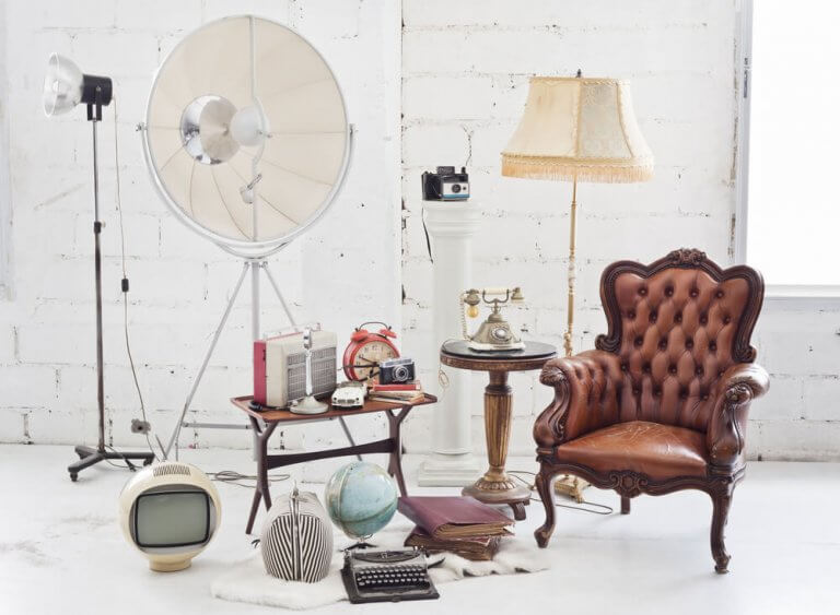 9 Must-Have Vintage Items For Your Home