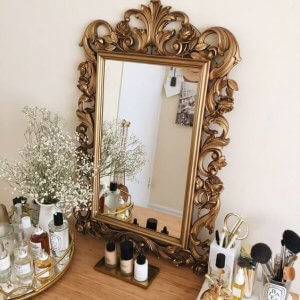 Vintage items: mirrors.