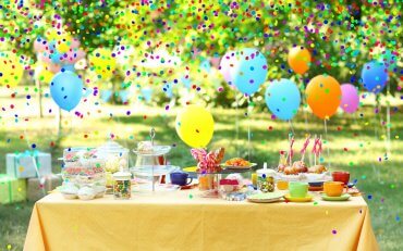 6 Ways to Decorate Your Party Tables