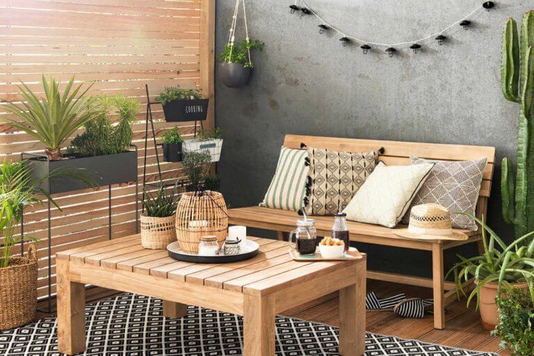 7 Essential Elements for a Small Terrace