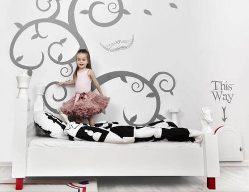 Alice in Wonderland themed room.