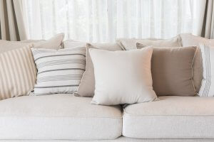 Alternating cushion patterns