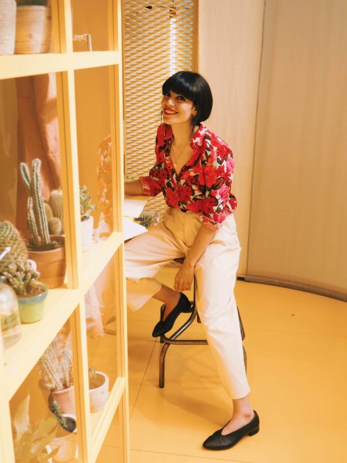 Coco Dáves smiling.