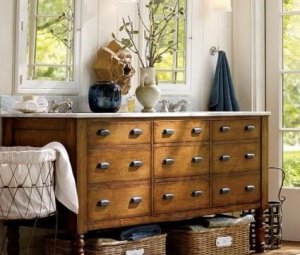 Vintage bathroom unit.