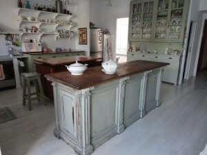 Build Your Own Kitchen Island with Recycled Materials