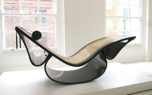 A Chaise Longue Rio by Niemeyer.