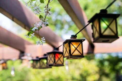 Types of Lanterns For The Garden