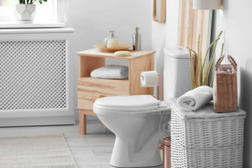 auxiliary furniture for small bathrooms 