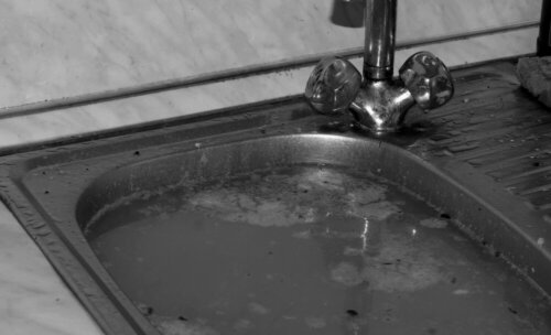 Clogged pipes can cause bacteria.