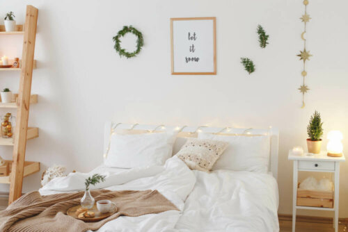 Eight Tricks For a Cozy Bedroom