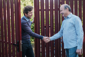 5 Keys to Establishing a Good Relationship With Your Neighbors