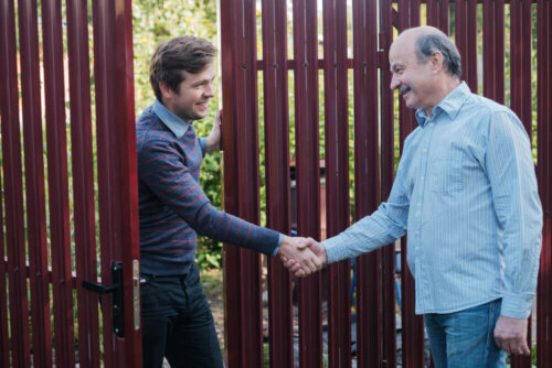 5 Keys to Establishing a Good Relationship With Your Neighbors