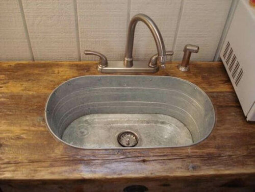 Original sinks can be one way to create whimsical decoration for the bathroom.