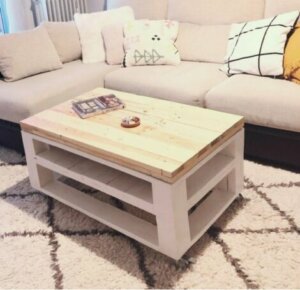 White wooden pallets: DIY coffee table.