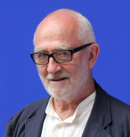 A photograph of Peter Zumthor.