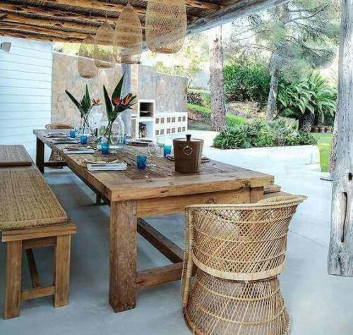 How to Create the Perfect Summer Dining Area