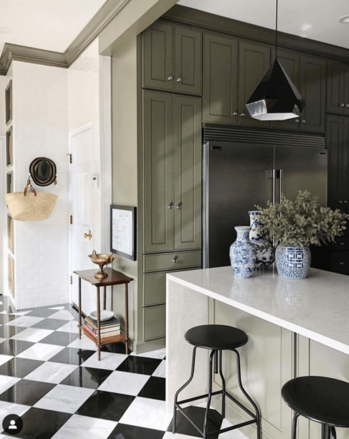 Stools in your decoration can be great in the kitchen.