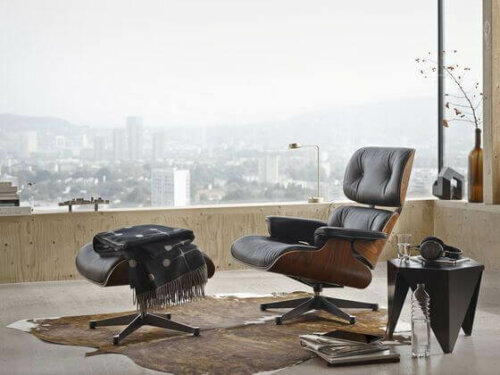Sophisticated Seating - the Lounge Chair and Ottoman