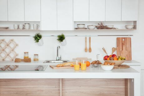 Quartz sink with fruit on the counter