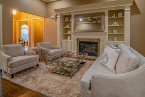 The Keys to Low-Cost Chic Decor