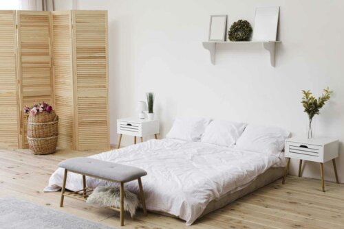 A minimalist bedroom.