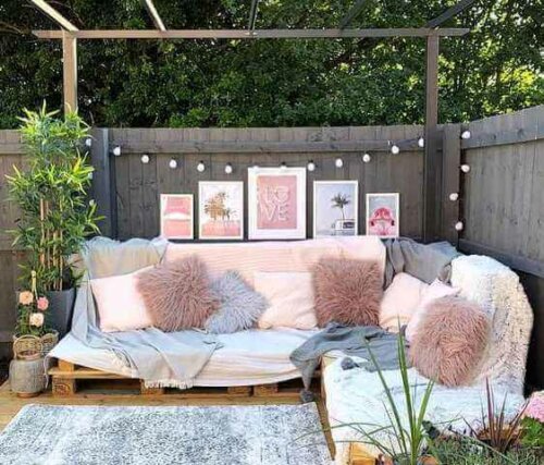 Ten Ideas for a Beautiful and Charming Garden