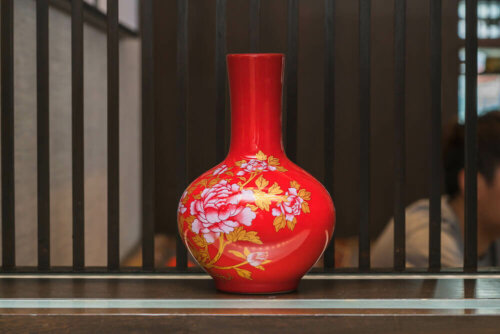 A red Chinese vase.