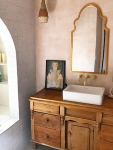 Ways to Create a Distressed Wood Look on Furniture