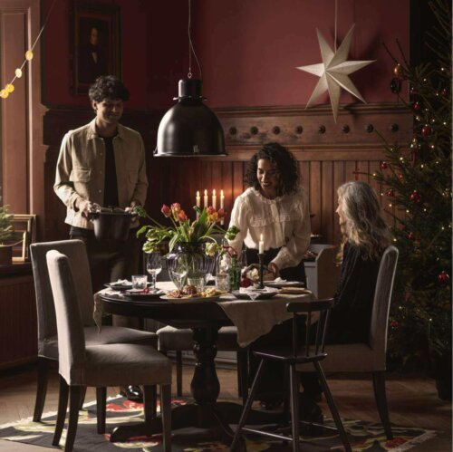 이케아의 크리스마스 아이템: 쇼의 진짜 주인공은 누구?