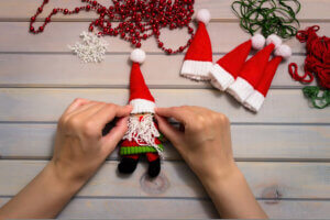 DIY Christmas Decorations to Make on a Rainy Day