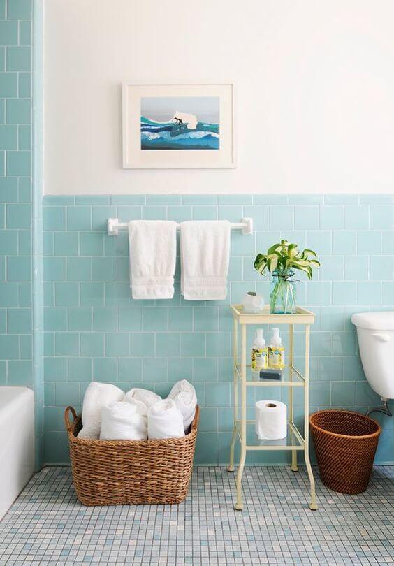 An image representing common bathroom decoration mistakes.