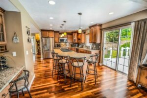 How to Break Away From Conservative Decoration Ideas