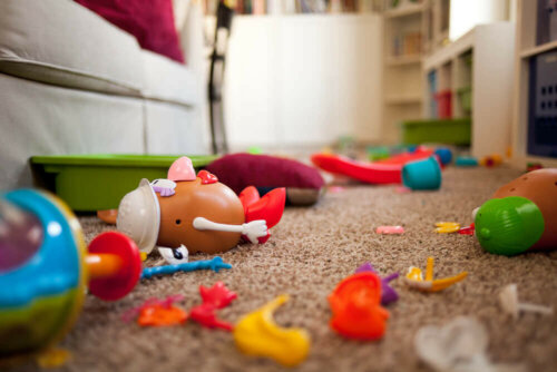 Organizing kids' toys prevents a big mess.