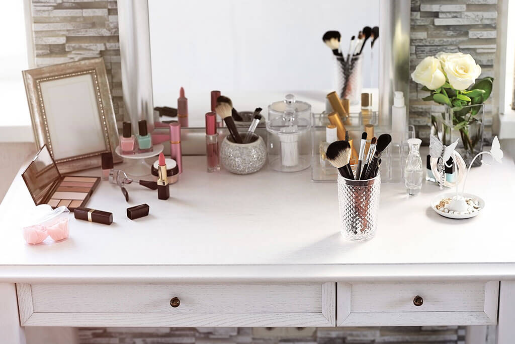 How to organize makeup? Ten simple ideas