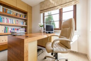 Guide to Choosing a Desk Chair