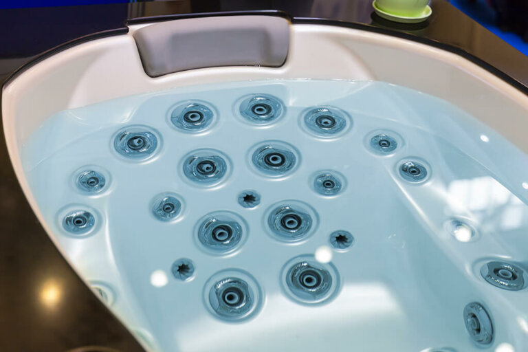 Hot Tubs: Learn How To Choose The Best One