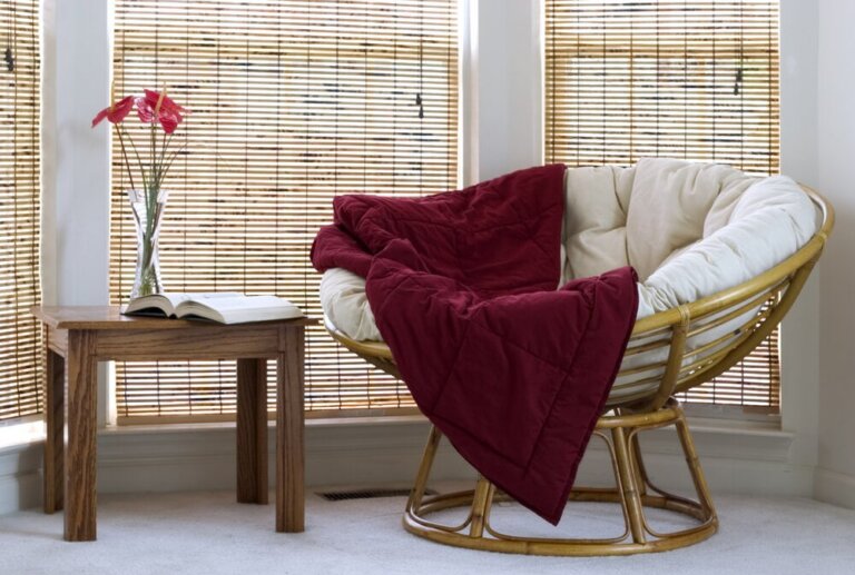 Bamboo Roller Blinds: Naturalism and Distinction