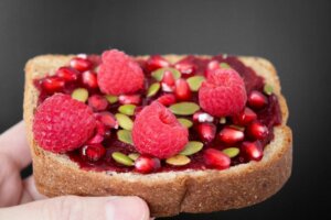 Slim by Design: A Way to Decorate and Lose Weight