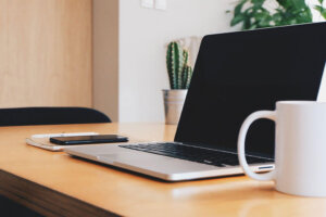 Decorating a Motivating Office Space