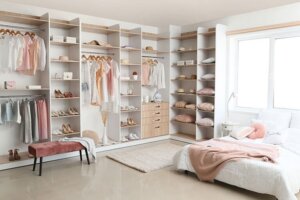 The Things You Should and Shouldn't Have in Your Bedroom