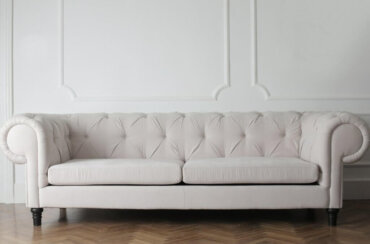 The Chesterfield Sofa: Sophisticated and Daring