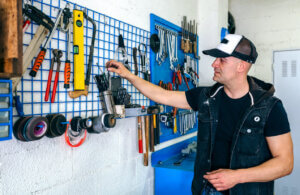Useful Furniture and Accessories For The Garage