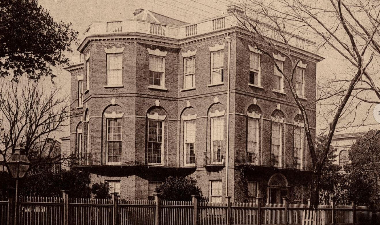 The Nathaniel Russel House in 1883. Image source: Wikipedia.